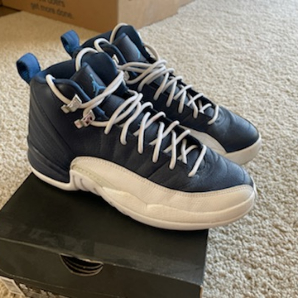 Jordan 12 - Picture 2 of 7